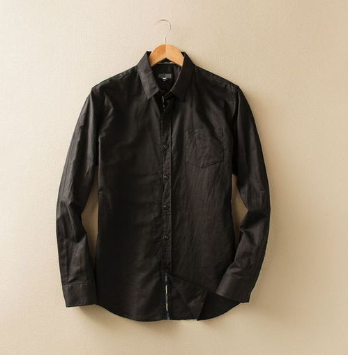 未來男友的襯衫 風格、質感與情感的交織