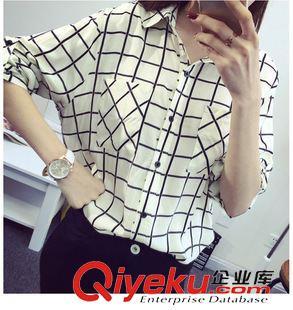 韓版寬松格子襯衫 秋日休閑潮流與實(shí)體批發(fā)優(yōu)勢(shì)